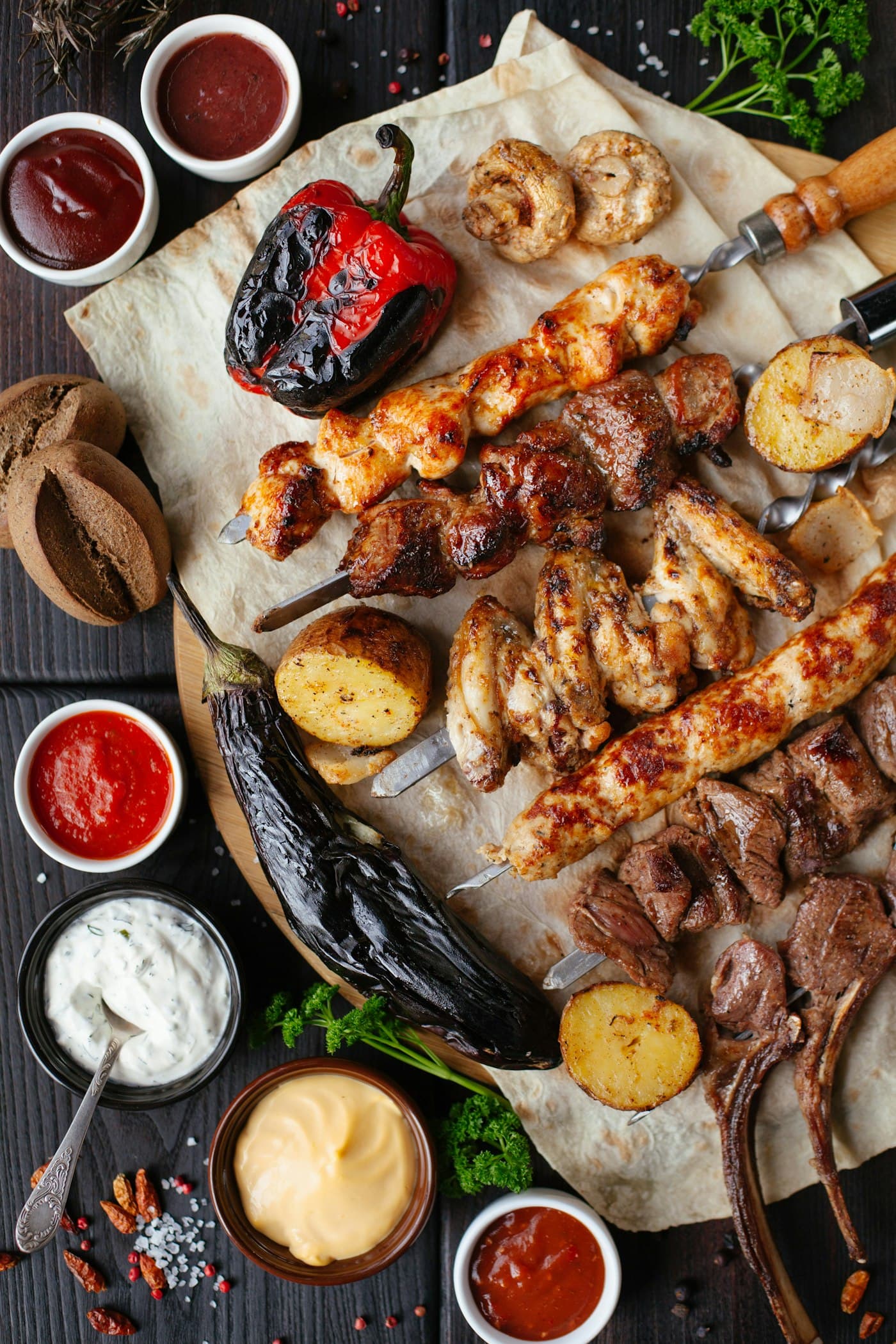 BBQ Chef Islamabad: BBQ chef cooking