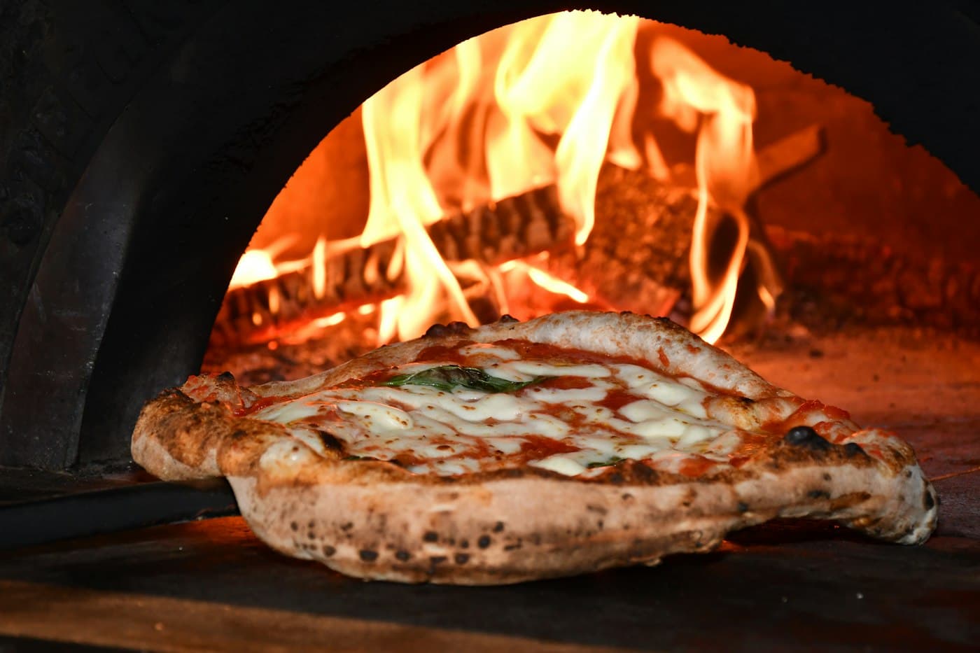 Pizza Chef Islamabad: pizza chef cooking